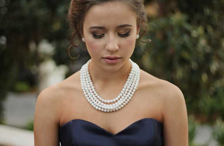 5 Beautiful Ways to Wear Pearls