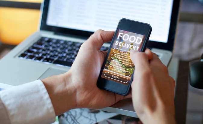 6 Ways Online Gift Cards Help Food Delivery Services