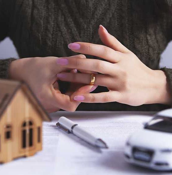 7 Things To Ask Your Lawyer Before Selling Your House During Divorce