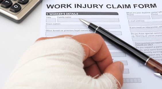 When Should I Hire a Workers Comp Attorney After an Injury