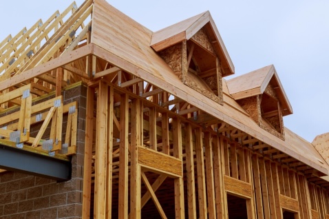 5 Factors to Consider Before Building a Home