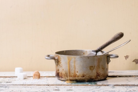 How to Tell When You Should Replace Your Kitchen Counter