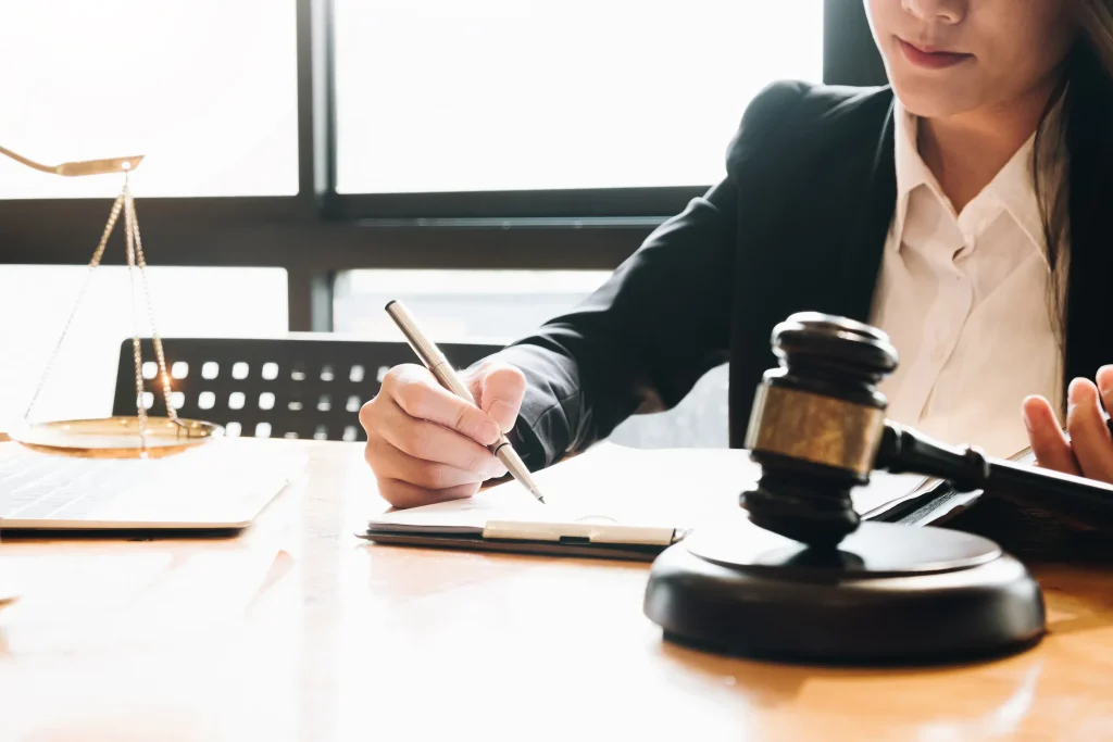 The Essential Guide to No-Fault Defense Lawyers