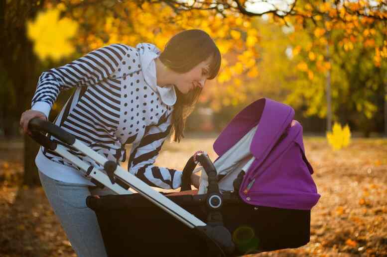 Celebrity Parents Reveal the Top Stroller Trends of 2023
